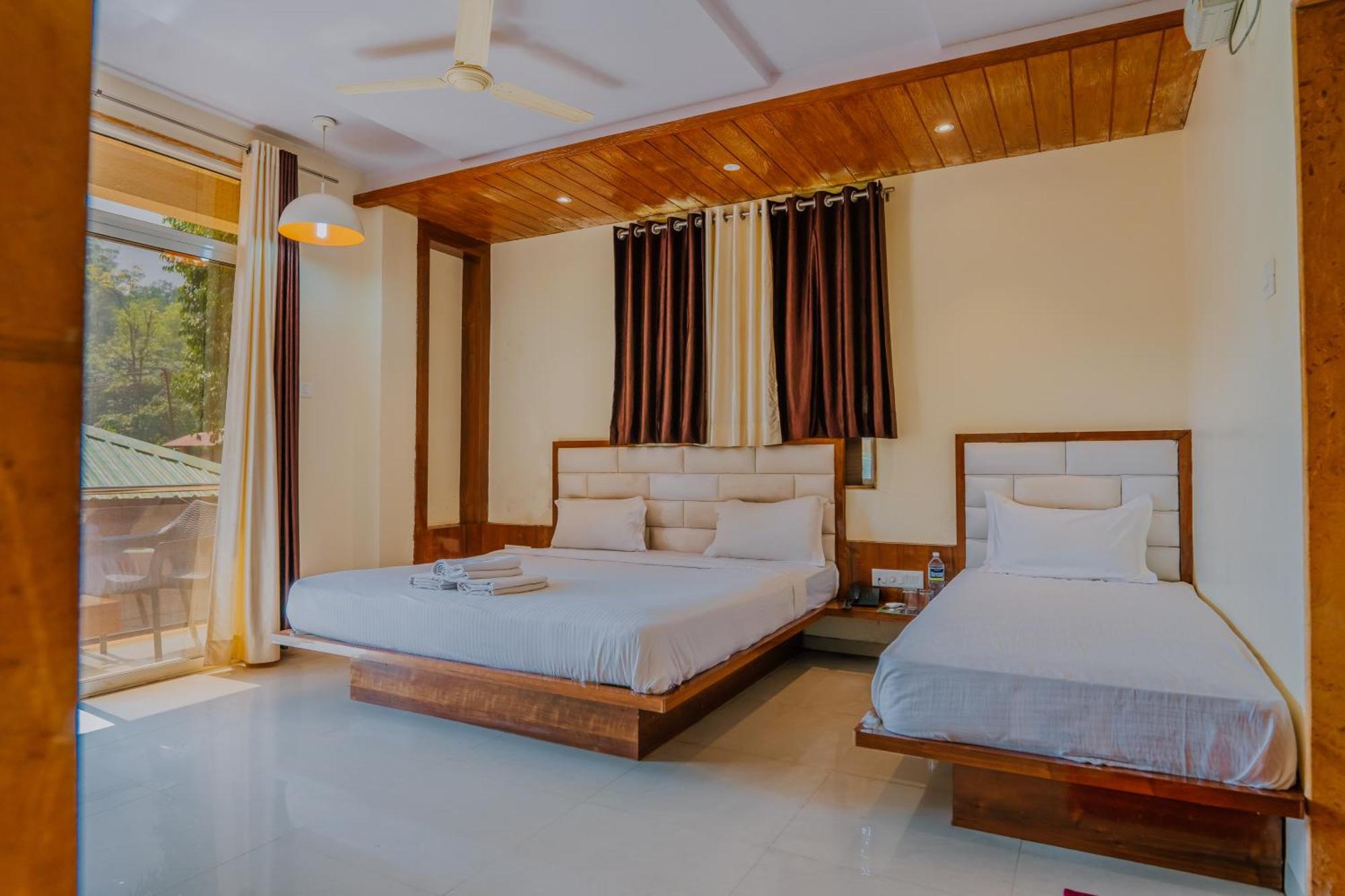 Hotel Oakwood Махабалешвар Екстер'єр фото